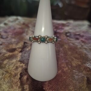 Elegant Silver and Turquoise Ring
